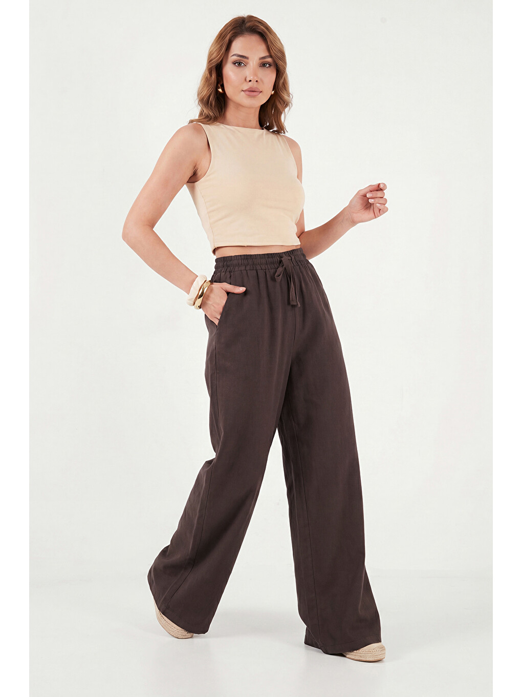 Kahverengi Pamuklu Relaxed Fit Yüksek Bel Geniş Paça Pantolon 668yp5559-2
