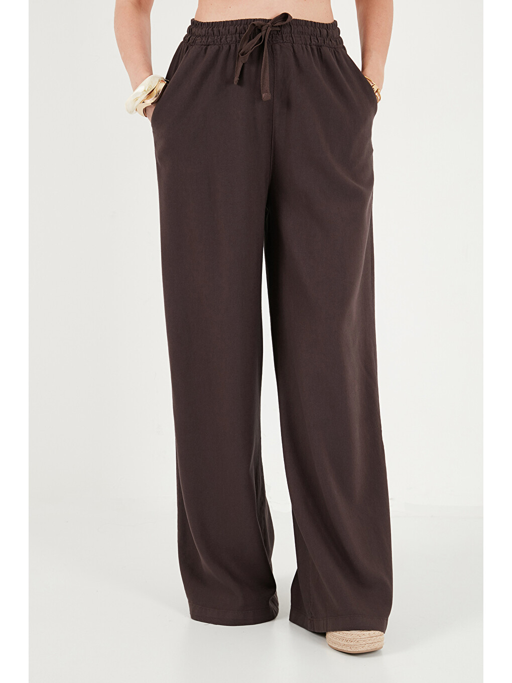 Kahverengi Pamuklu Relaxed Fit Yüksek Bel Geniş Paça Pantolon 668yp5559-3