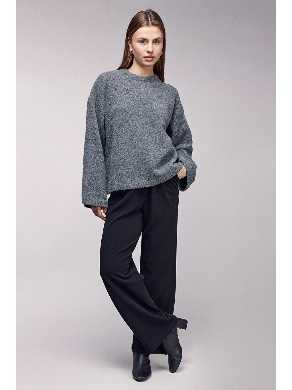 Gri Füme Bisiklet Yaka Oversize Dokulu Triko Kazak - Geniş Kol Detay-1