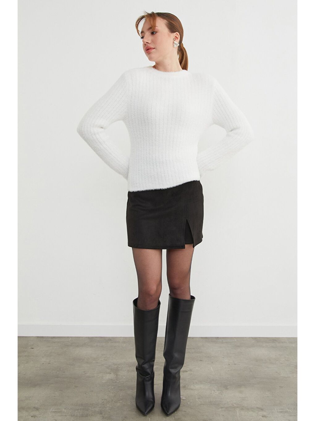 Beyaz Bisiklet Yaka Sakallı Yumuşak Dokulu Kazak-3