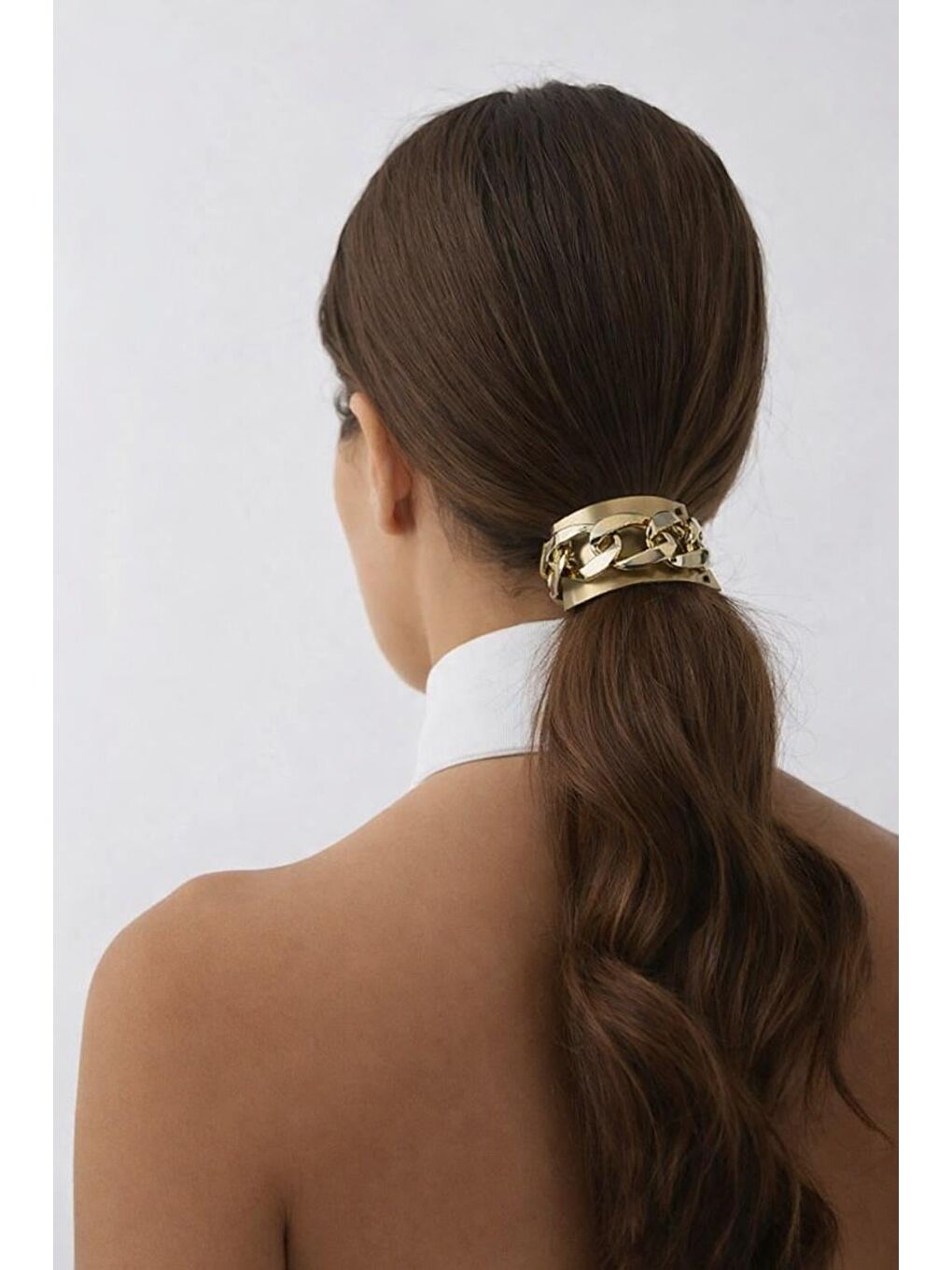 Sarı Zincir Detaylı Metal Aksesuarlı Lastik Toka