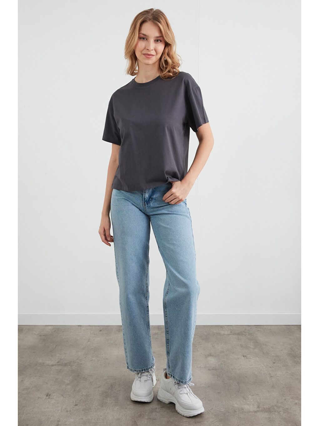 Antrasit Basic Bisiklet Yaka Tişört-3