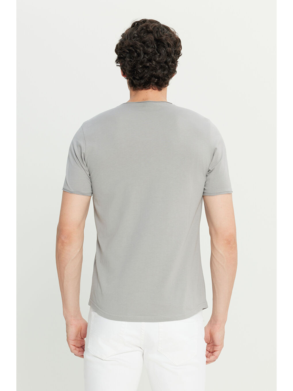 Erkek Gri Standart Fit Normal Kesim Bisiklet Yaka %100 Pamuk Kısa Kollu Tişört-4