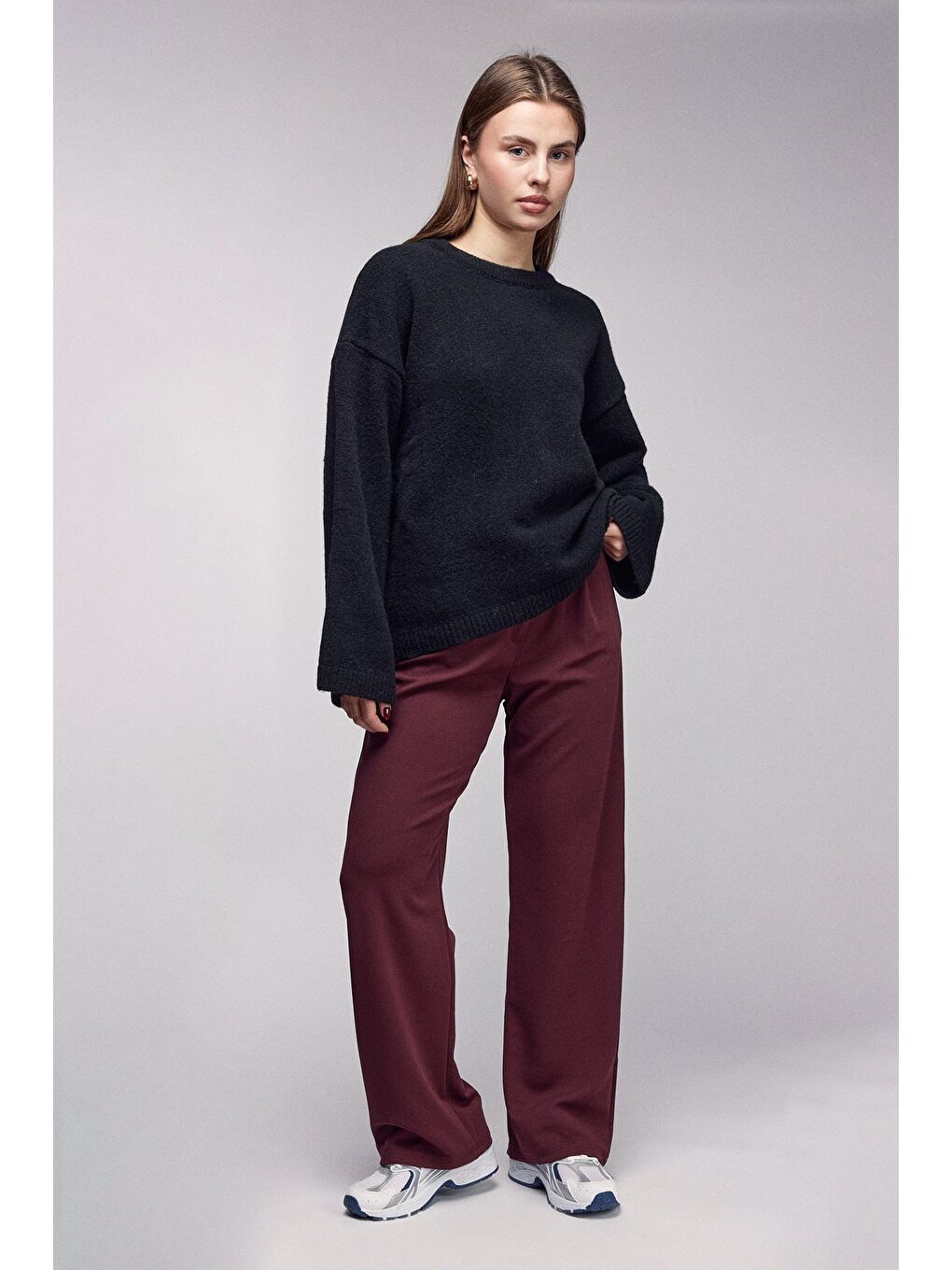 Siyah Bisiklet Yaka Oversize Dokulu Triko Kazak - Geniş Kol Detay-2