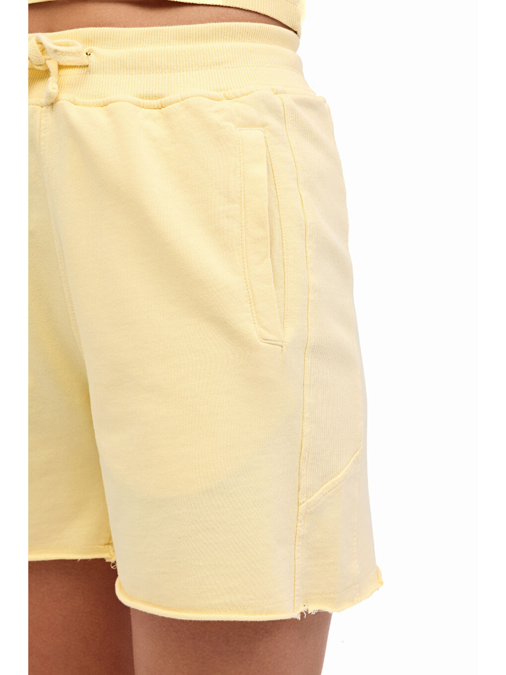 WL KINSEY 20SY785 5FX Sarı Kadın Şort-3