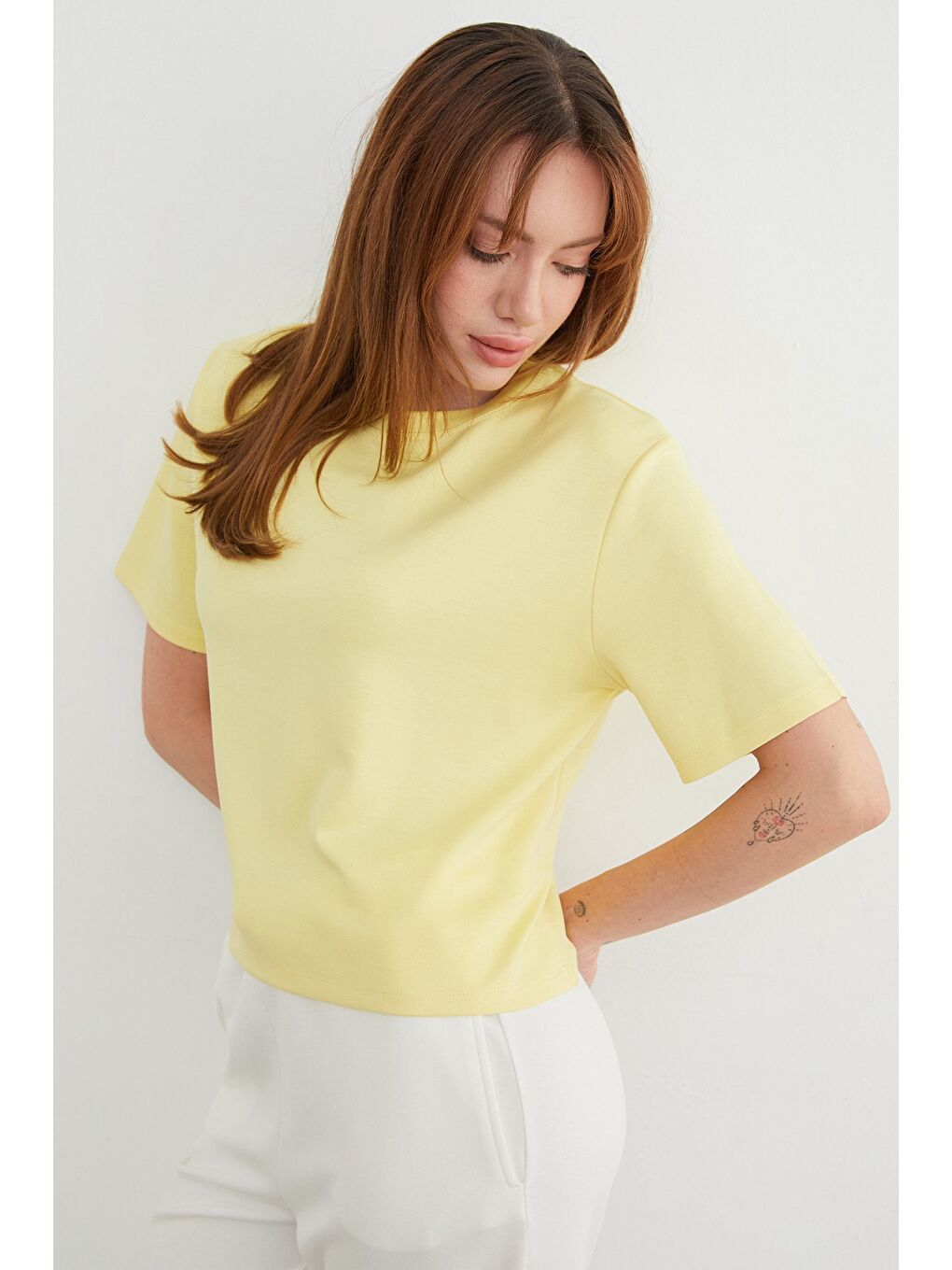 Sarı Basic Bisiklet Yaka Modal Tişört-1