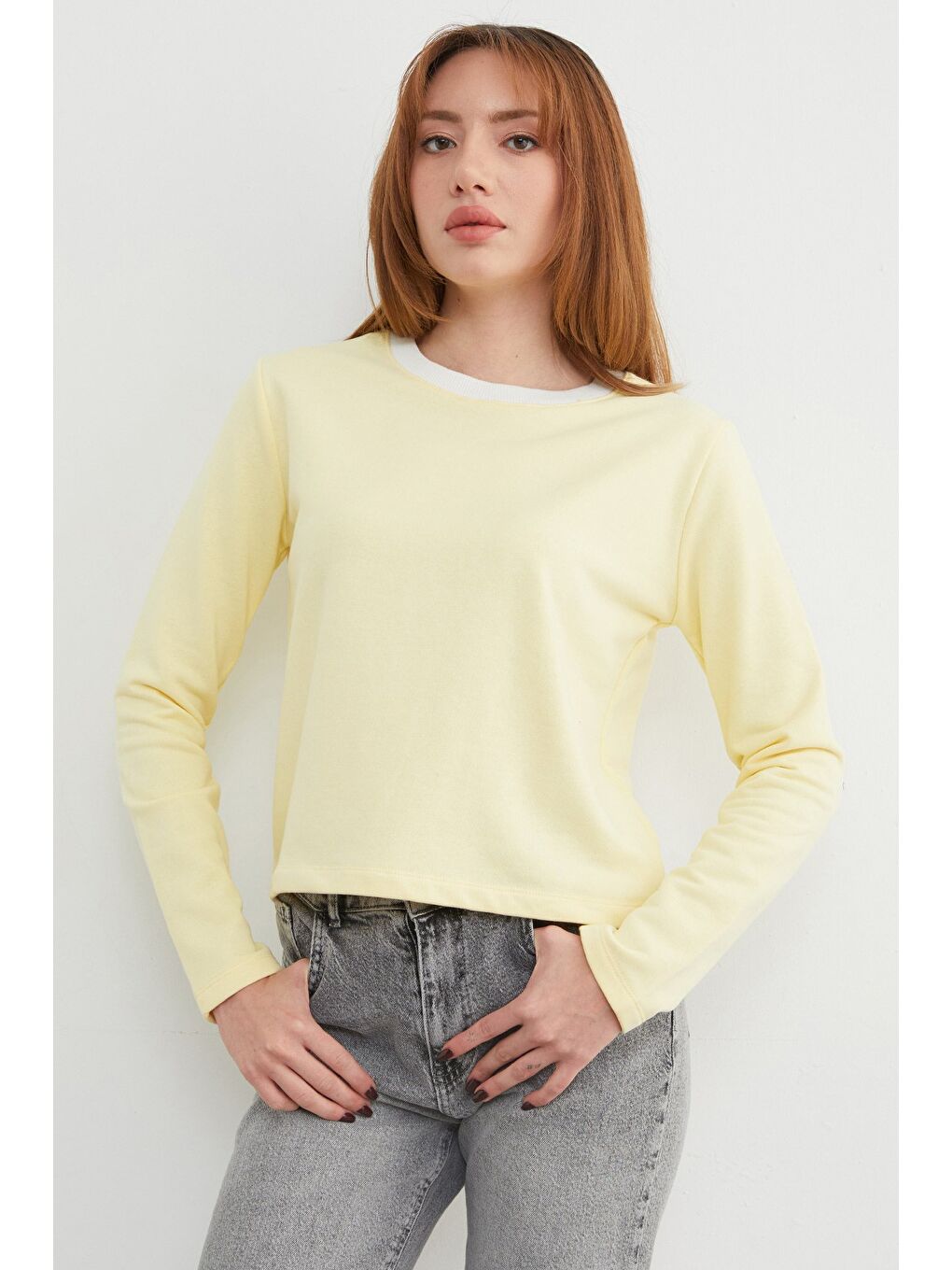 Sarı 3 İplik Şardonsuz Yakası Ribanalı Sweatshirt-2