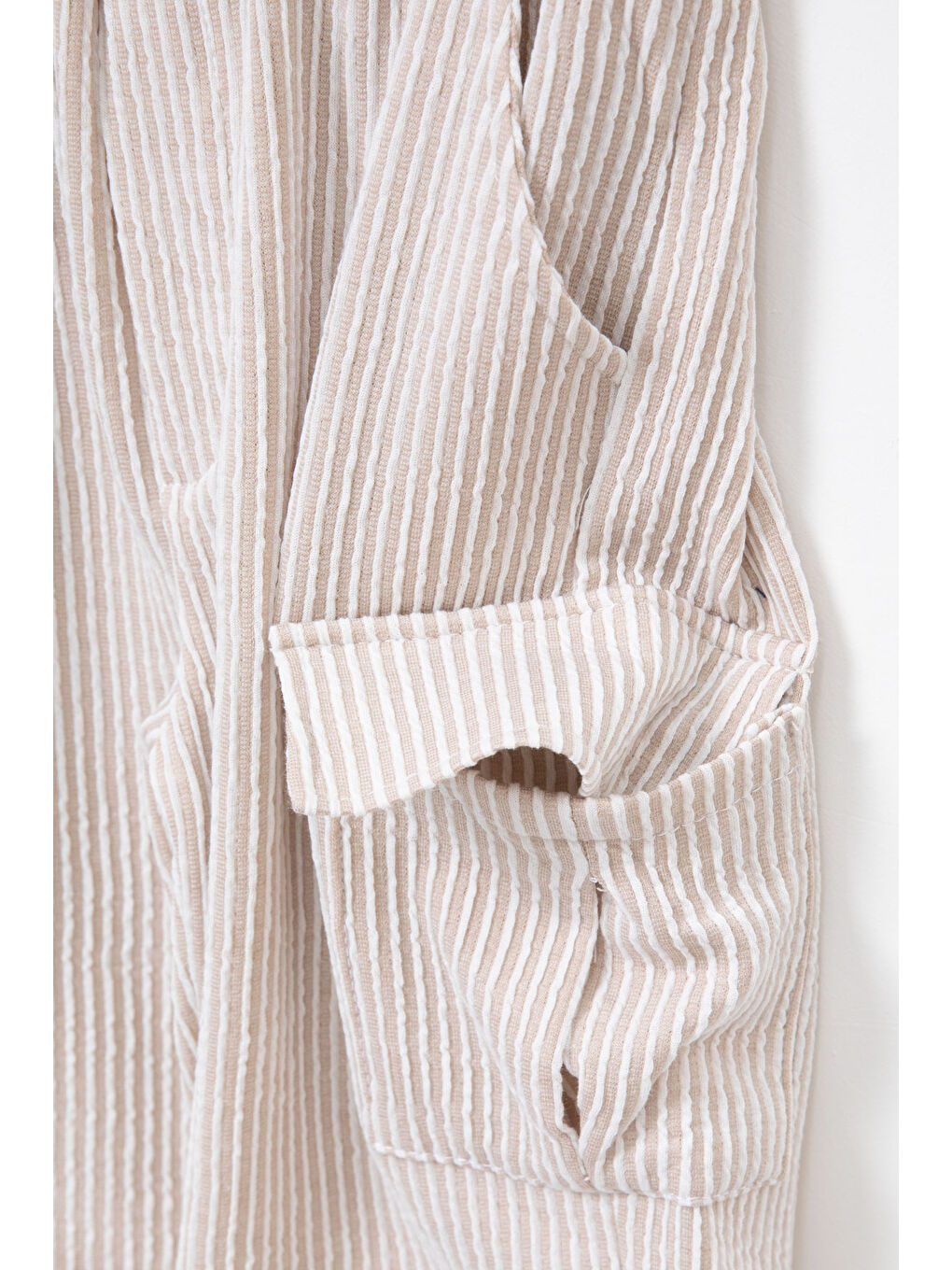 Ekru Krem Yazı Baskılı Tişörtlü Çizgili Şortlu Erkek Çocuk 2li Takım 21079-3