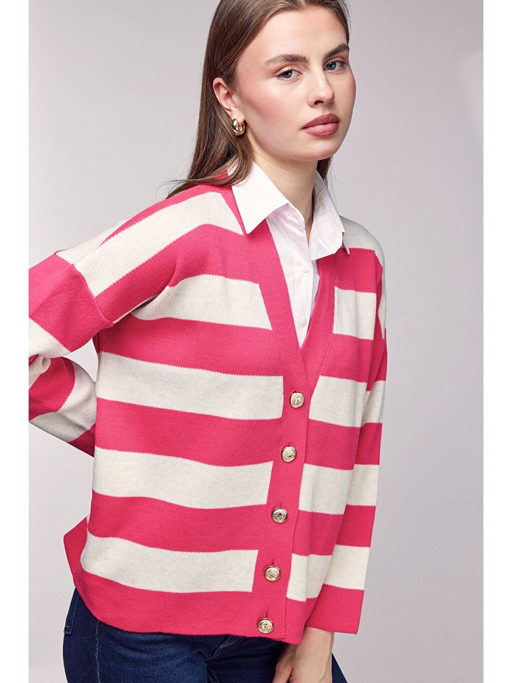 Fuşya Çizgili Gömlek Görünümlü Oversize Triko Hırka-2