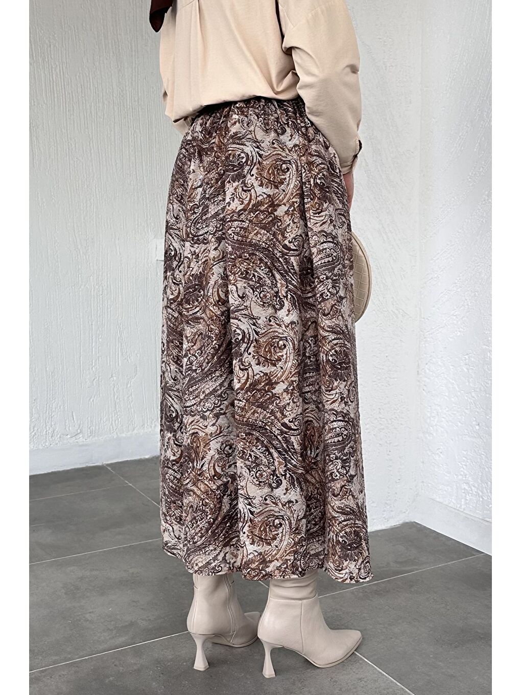 Kahverengi Bel Lastikli Kemer Detaylı İç Astarlı Tesettür Etek-7