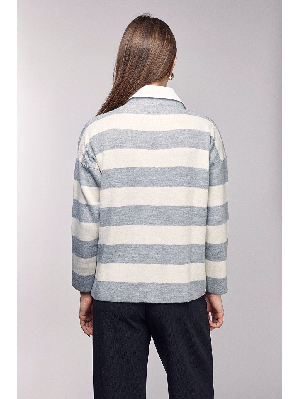 Beyaz Gri Çizgili Gömlek Görünümlü Oversize Triko Hırka-4