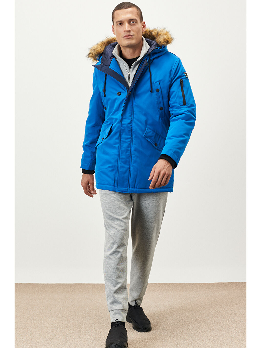 Erkek Mavi Standart Fit Normal Kesim Kapüşonlu Kaban-1