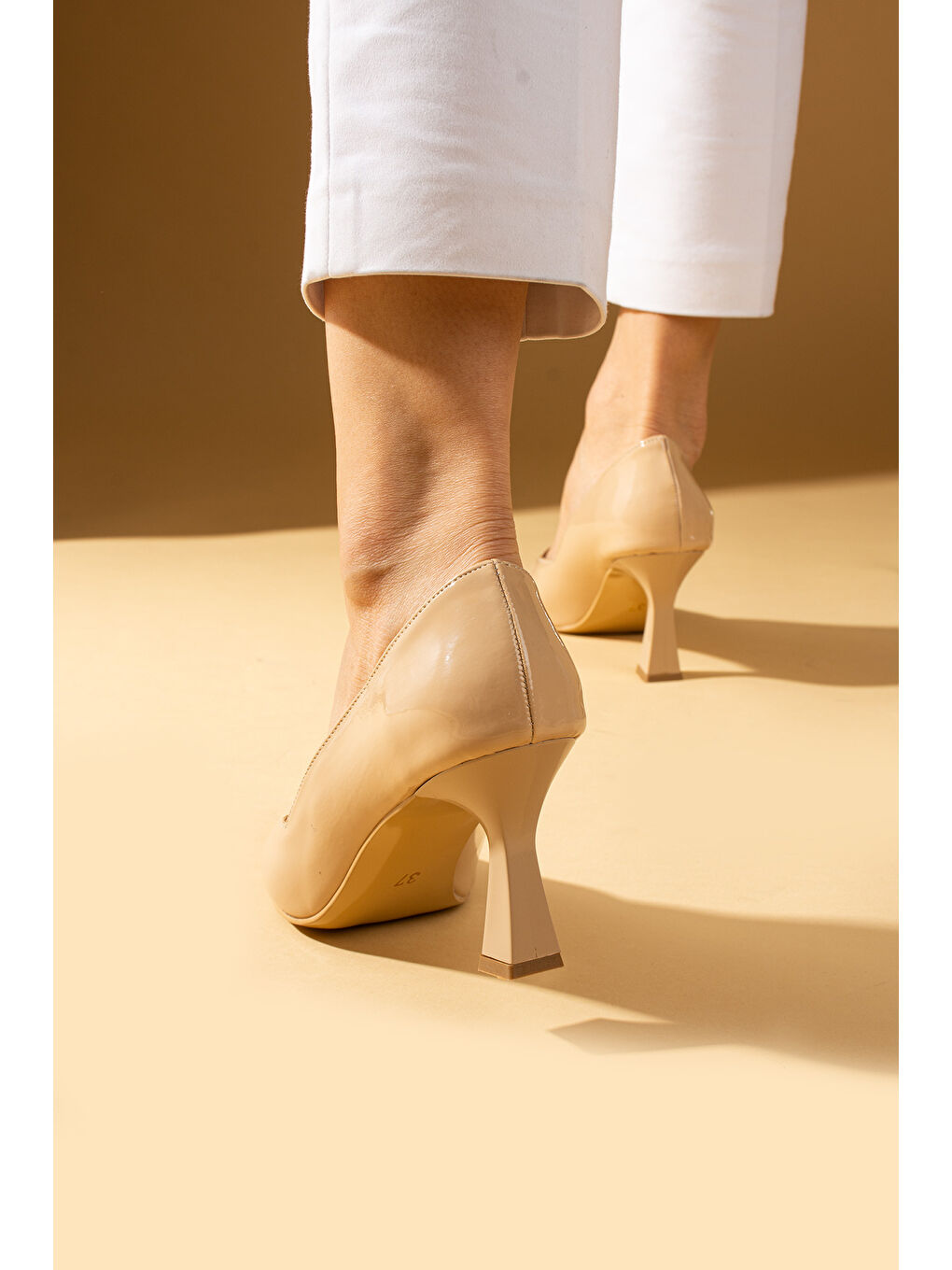 Bej Kadeh Topuklu Jurdan Taban Kadın Stiletto 009-2924-24Rugan-2