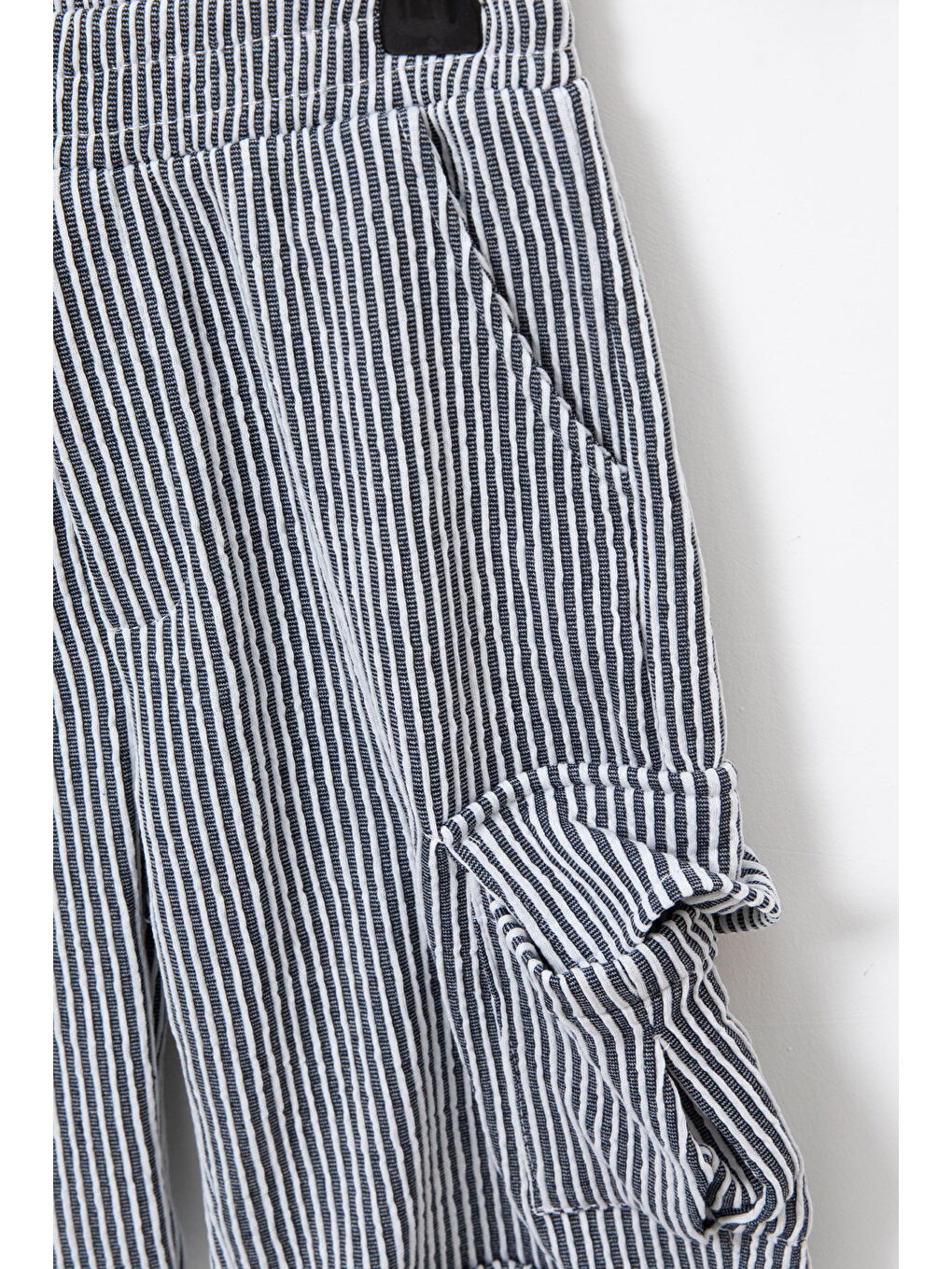 Lacivert Yazı Baskılı Tişörtlü Çizgili Şortlu Erkek Çocuk 2li Takım 21077-3