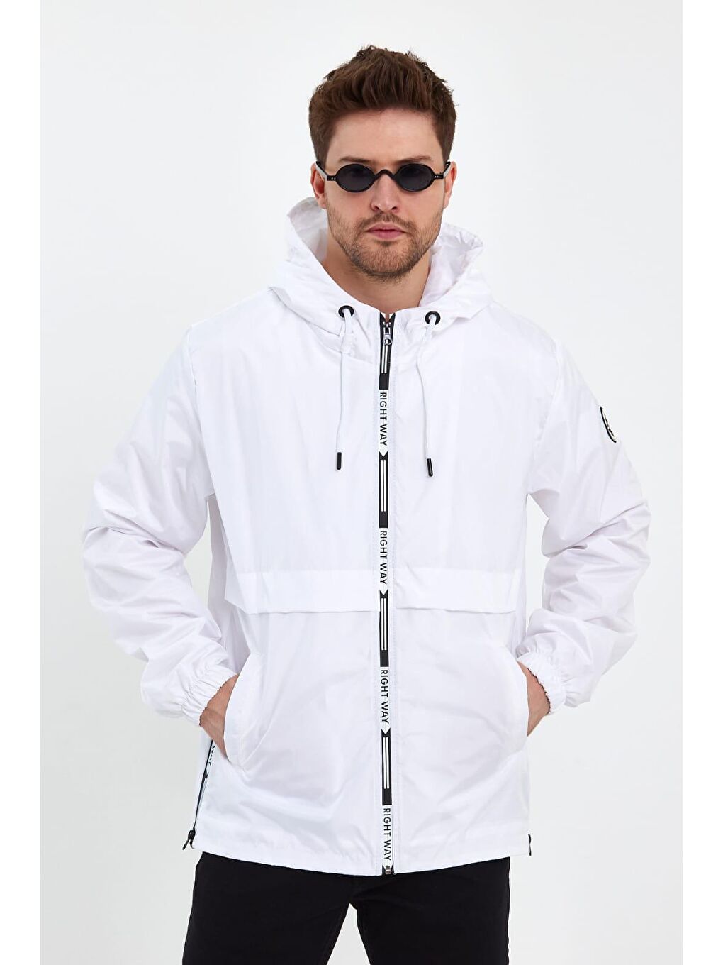 Erkek Baskılı Kapüşonlu Beyaz Rüzgarlık & Yağmurluk-1