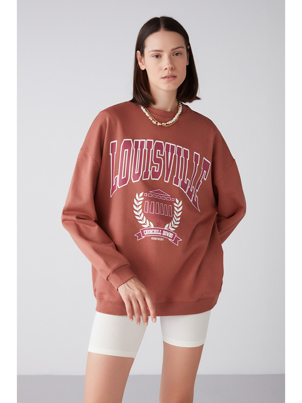 Kahverengi Ramona Kadın Oversize Yumuşacık İçi Polarlı Organik Pamuklu Baskılı Yuvarlak Yakalı Kiremit Sweatshi-1