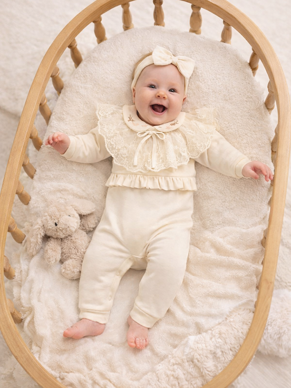 Ekru Kız Bebek Pamuklu Yakası Danteli Parça Tulum Seti 3 Parça %100 Pamuk-3