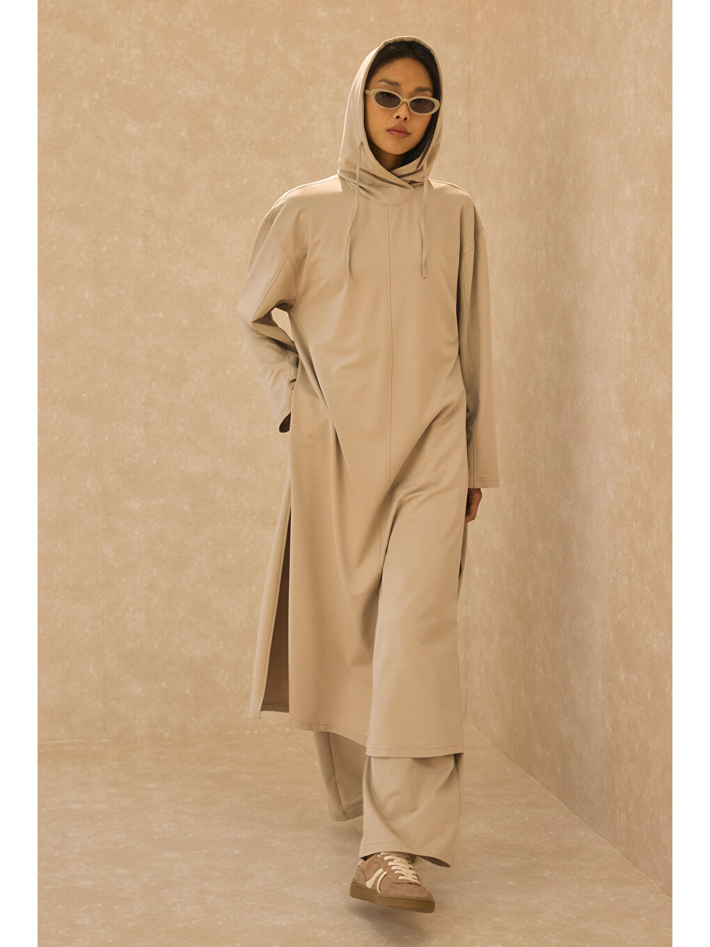 Ekru Kapüşonlu Uzun Sweat İstiridye