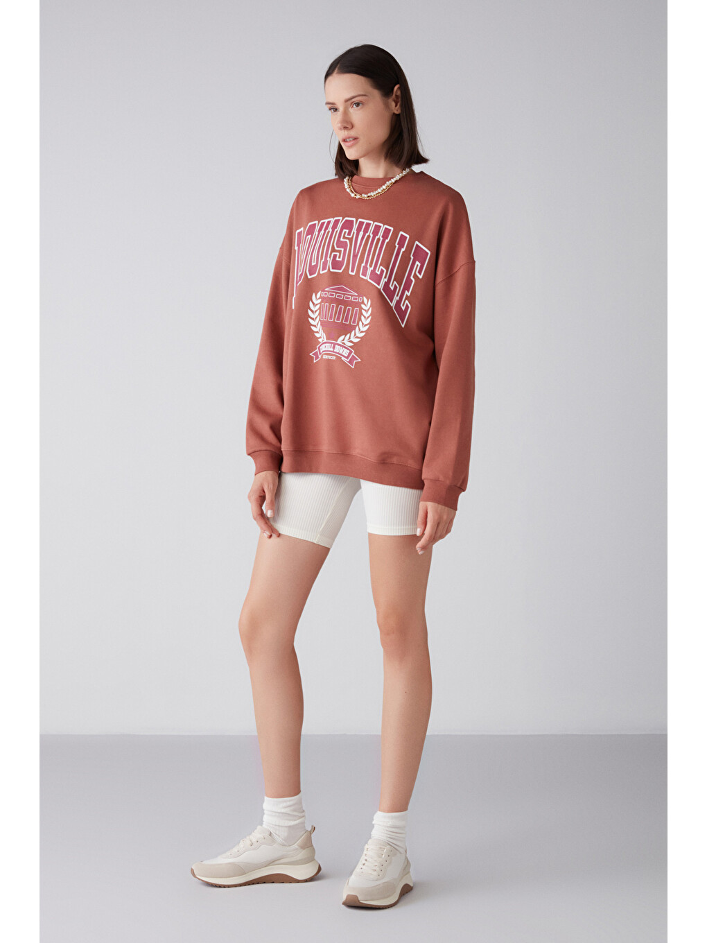 Kahverengi Ramona Kadın Oversize Yumuşacık İçi Polarlı Organik Pamuklu Baskılı Yuvarlak Yakalı Kiremit Sweatshi-2