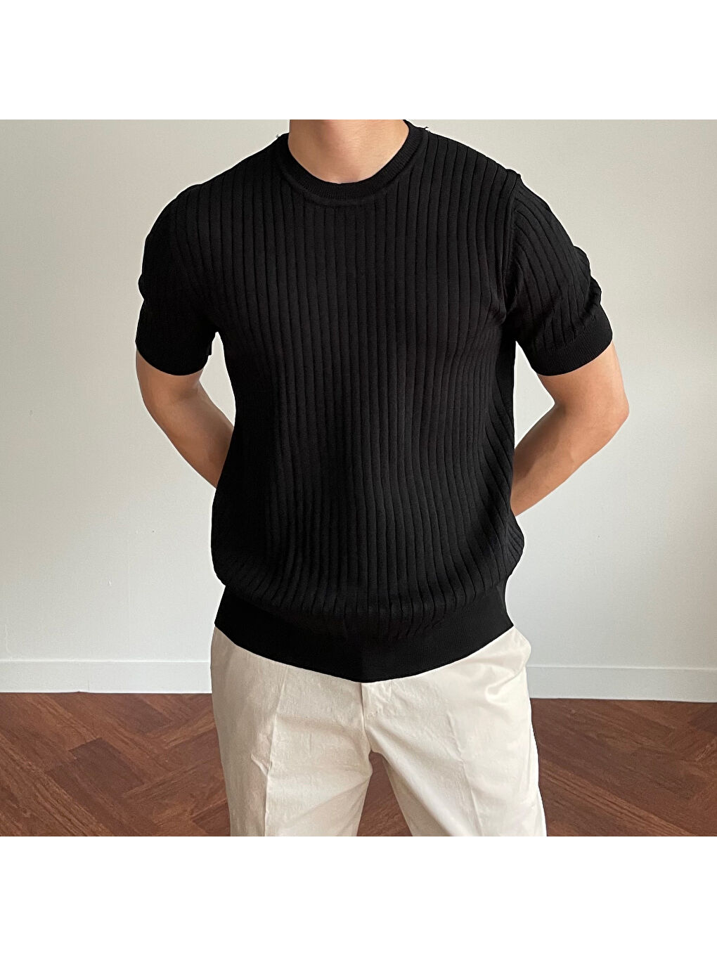 Siyah Erkek Fitilli Slim Fit Bisiklet Yaka Triko Tişört