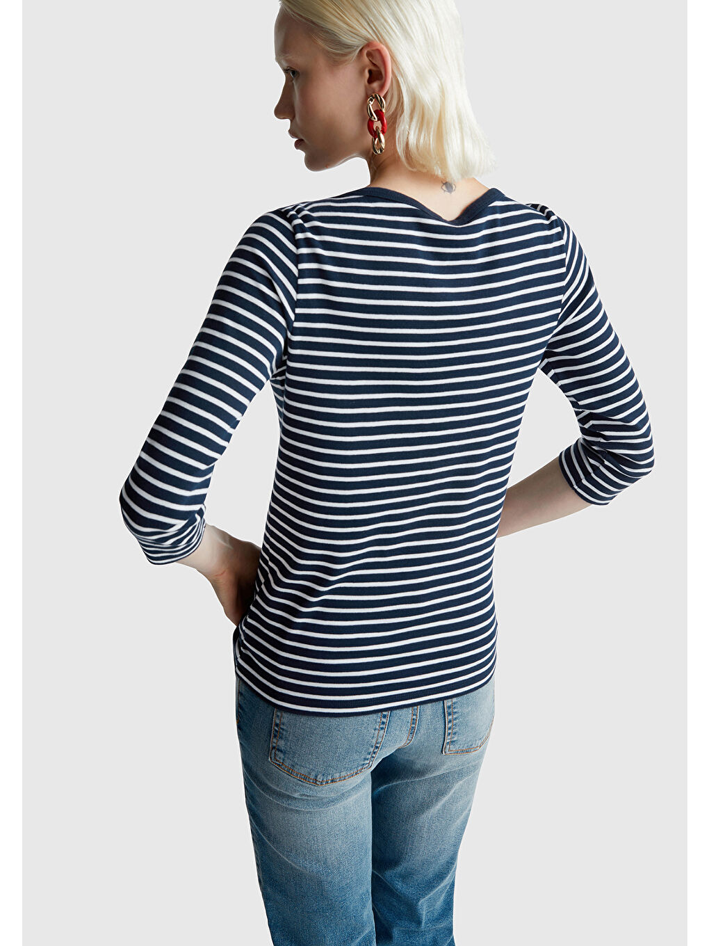 Kadın Lacivert %100 Pamuk Çizgili Logolu Kayık Yaka Truvakar Kol T-Shirt-2