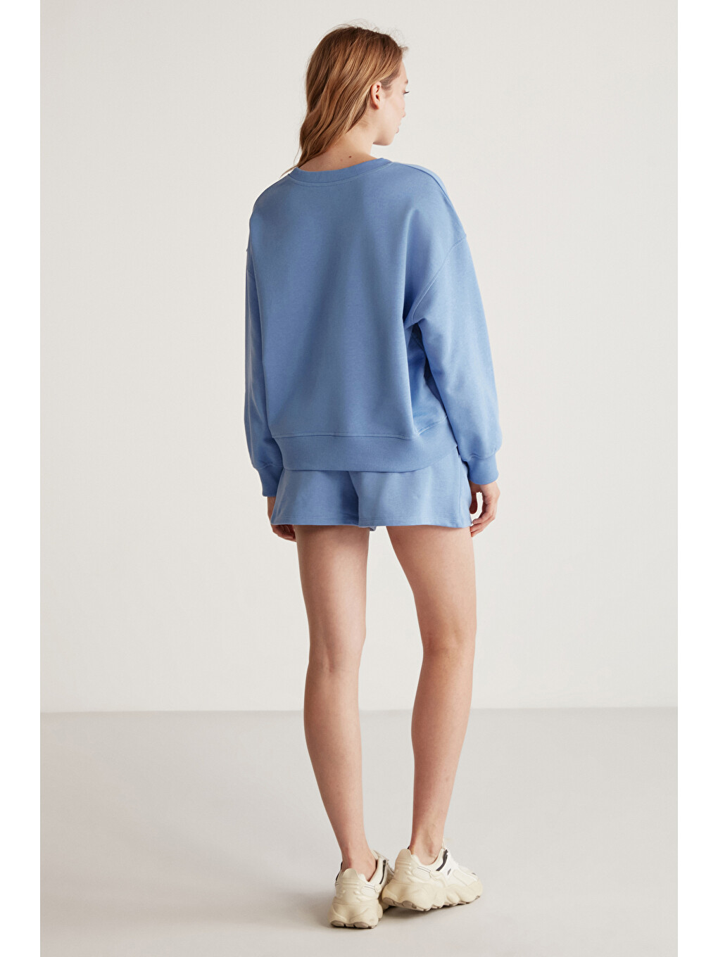 Jennıfer Kadın Organik Pamuklu Nakışlı Yuvarlak Yakalı Oversize Mavi Sweatshirt-4