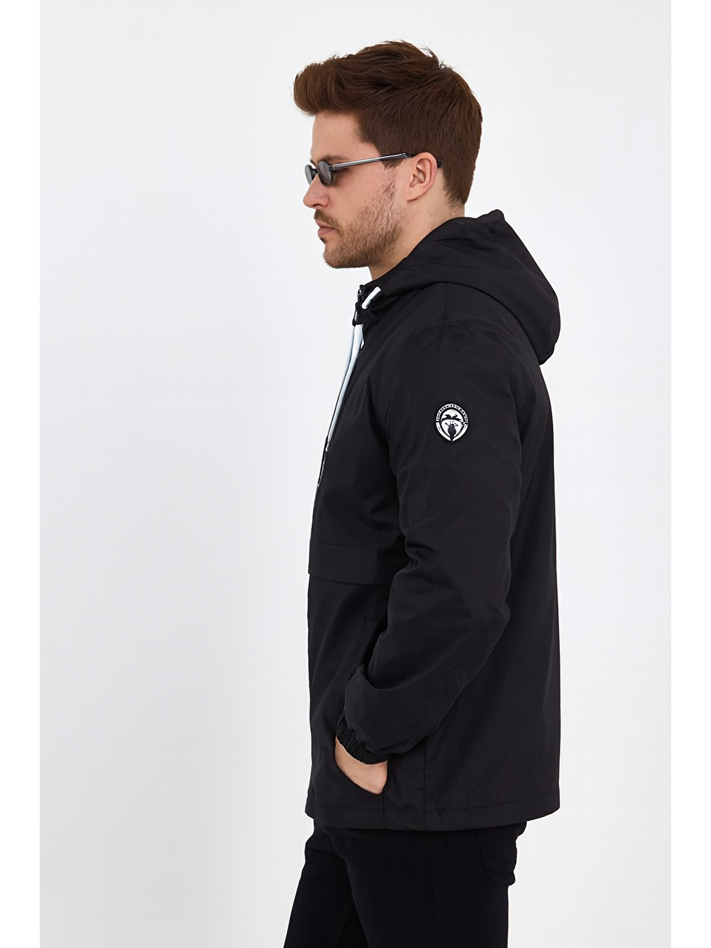Erkek Baskılı Kapüşonlu Siyah Rüzgarlık & Yağmurluk-1
