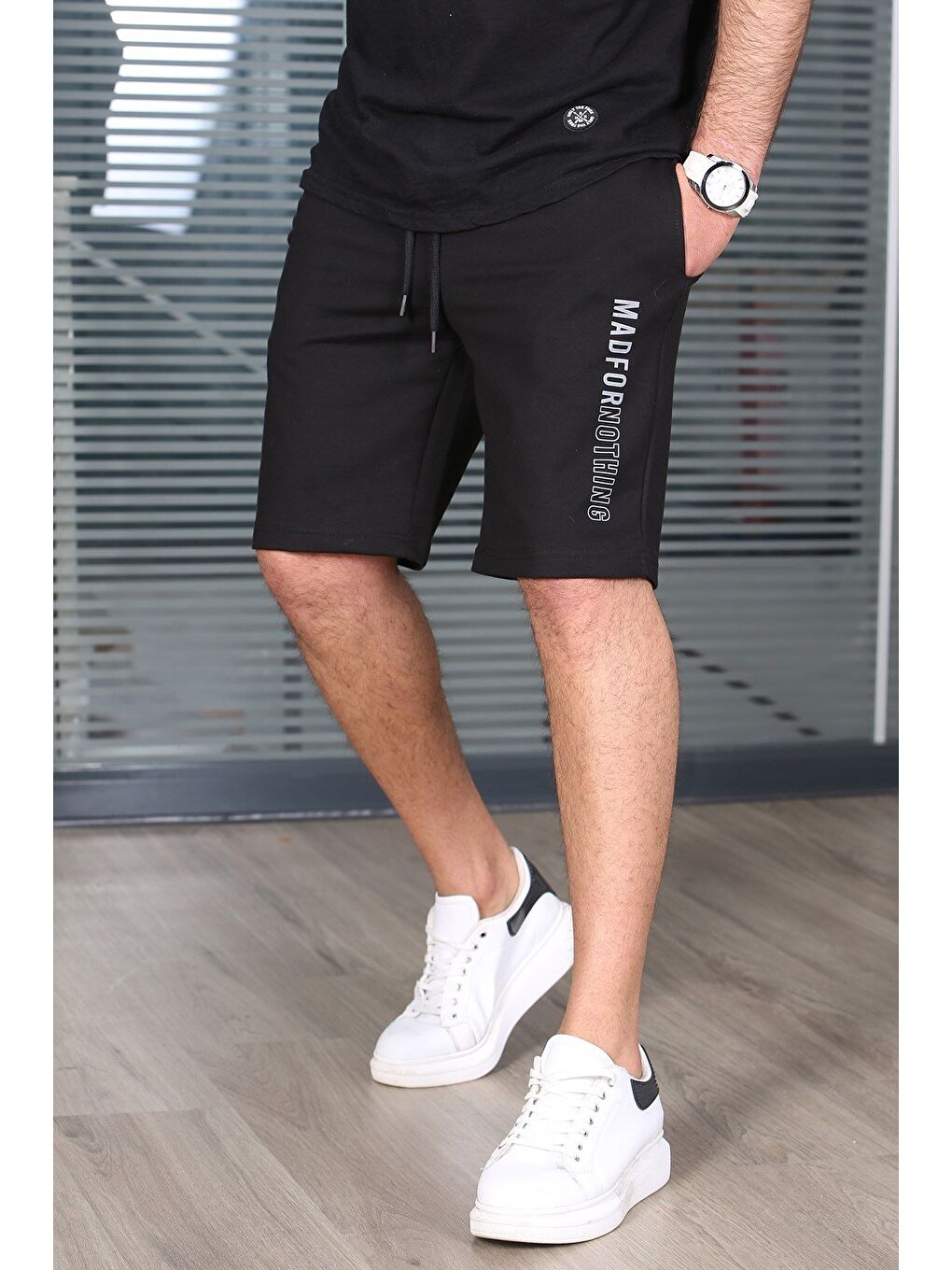 Siyah Kapri Şort 5403-4