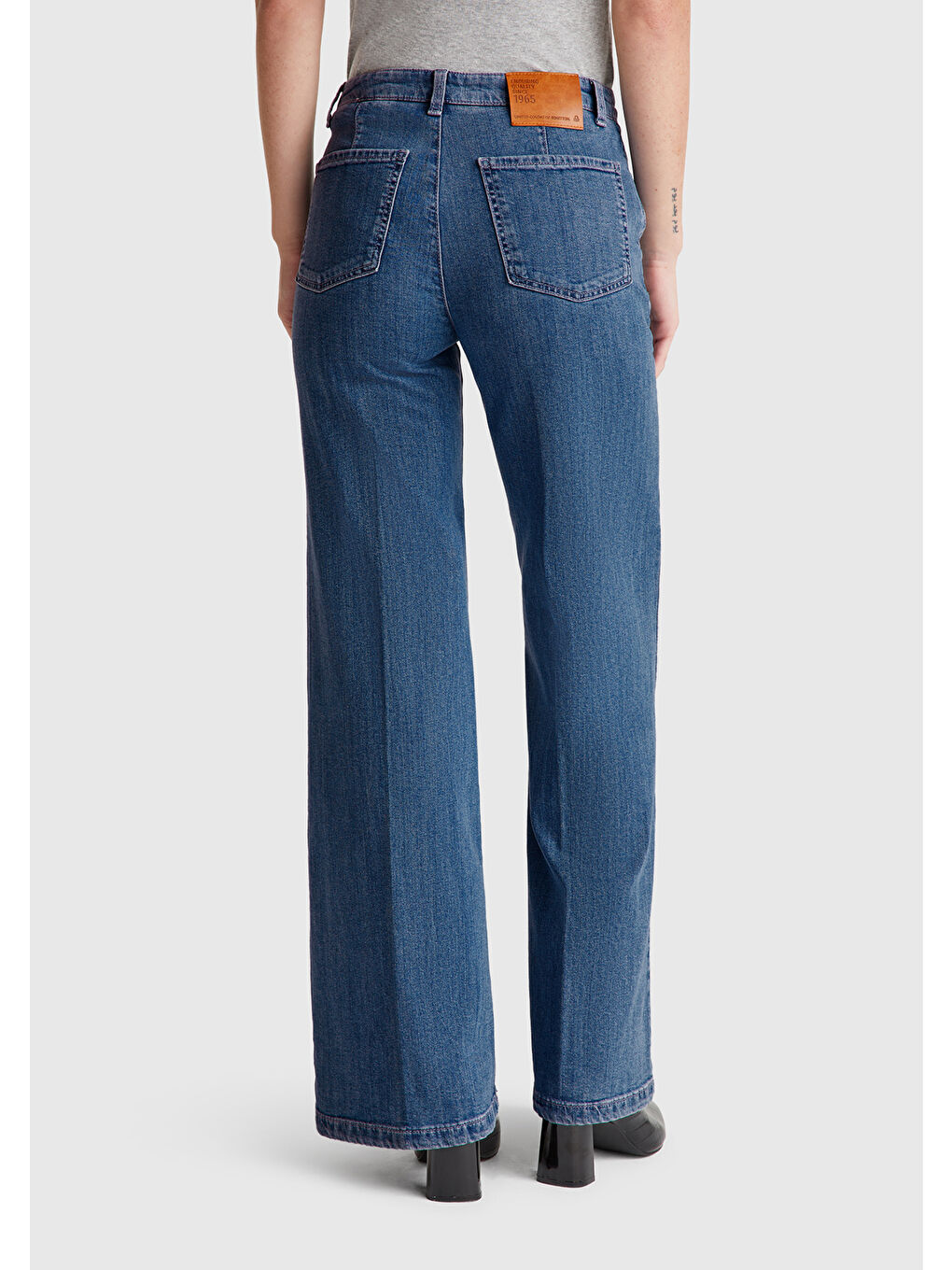 Kadın Mavi Pamuk Karışımlı Cep Detaylı Geniş Paça Denim Pantolon-2