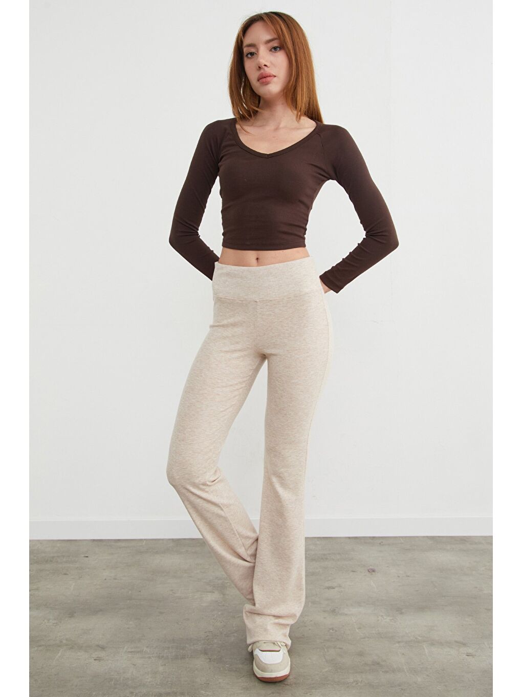 Bej Beli Lastikli Yüksek Bel Flare Pantolon-1