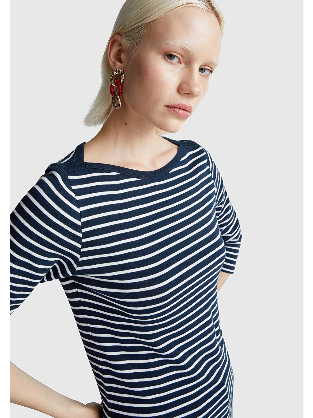 Kadın Lacivert %100 Pamuk Çizgili Logolu Kayık Yaka Truvakar Kol T-Shirt-5