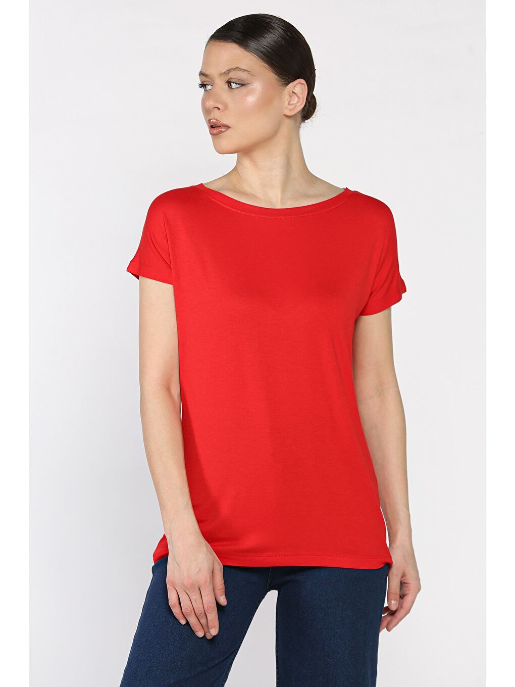 Kırmızı Kadın Bisiklet Yaka Tişört-1