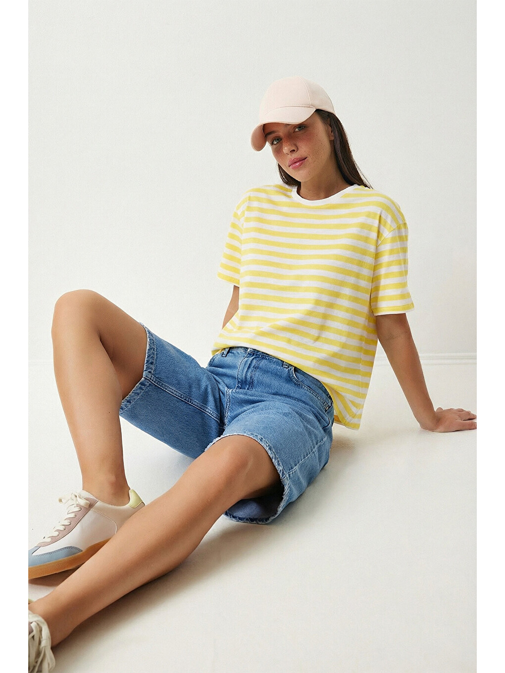Sarı Oversize Çizgili Pamuklu Örme T-shirt SARI BEYAZ LZE0001-1