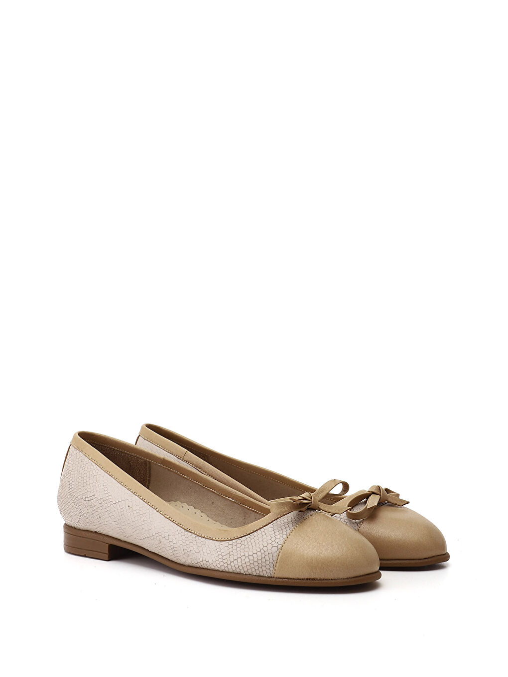 Bej Kadın YENİ BEJ Fiyonklu Hakiki Deri Babet-1