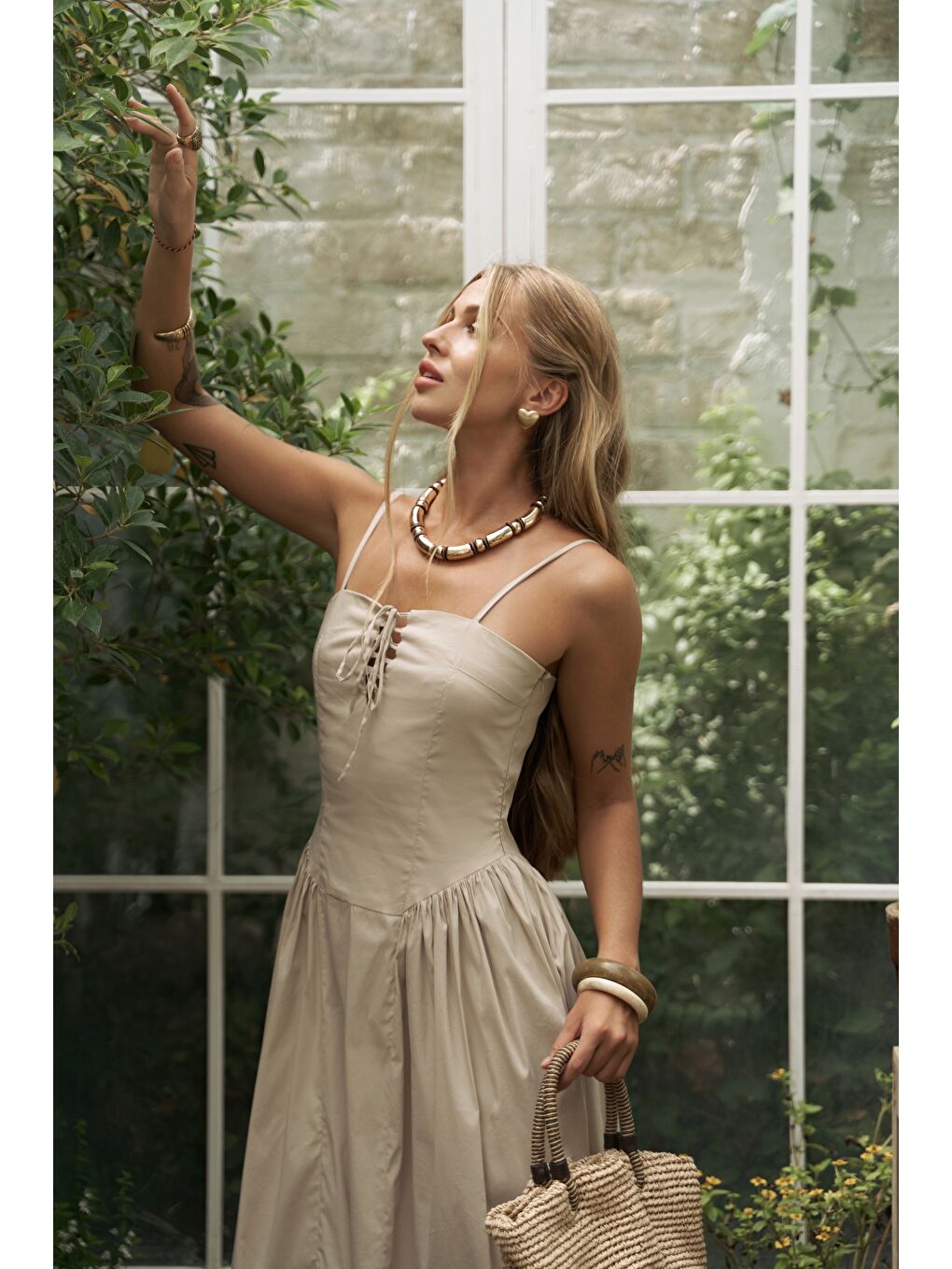 Bej Narissa Askılı Midi Taş Elbise