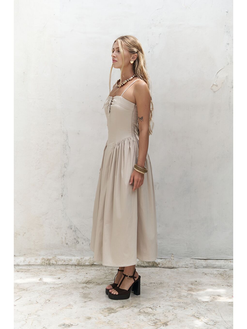 Bej Narissa Askılı Midi Taş Elbise-2