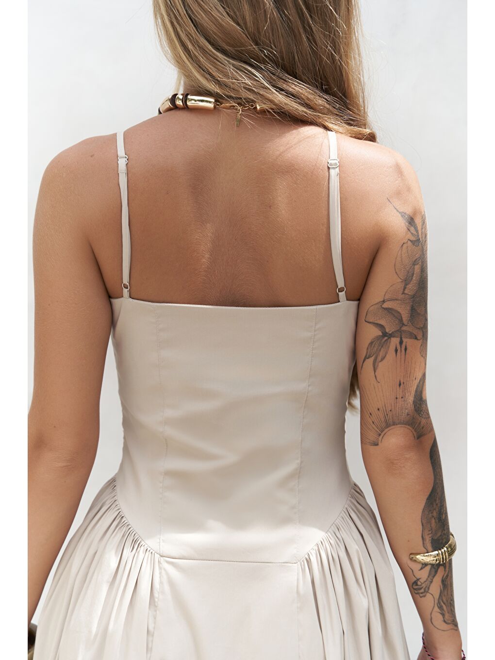 Bej Narissa Askılı Midi Taş Elbise-4