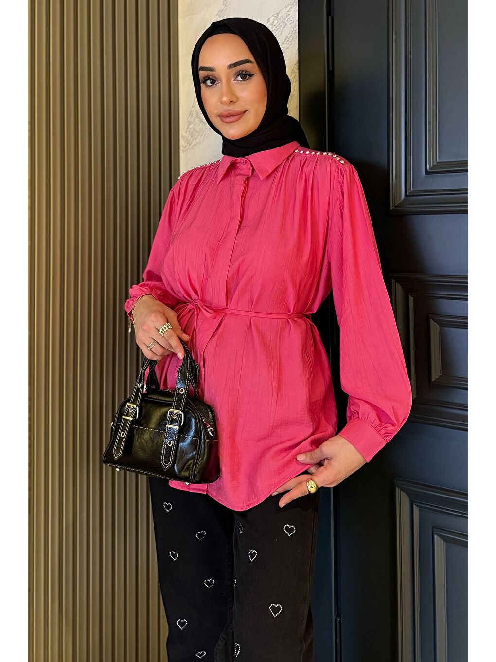 Fuşya Omuz Büzgülü Ve Taşlı Tesettür Gömlek-1
