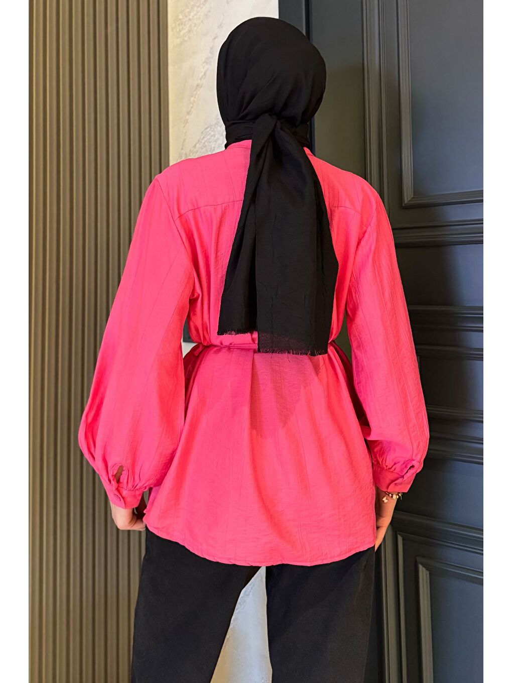 Fuşya Omuz Büzgülü Ve Taşlı Tesettür Gömlek-3