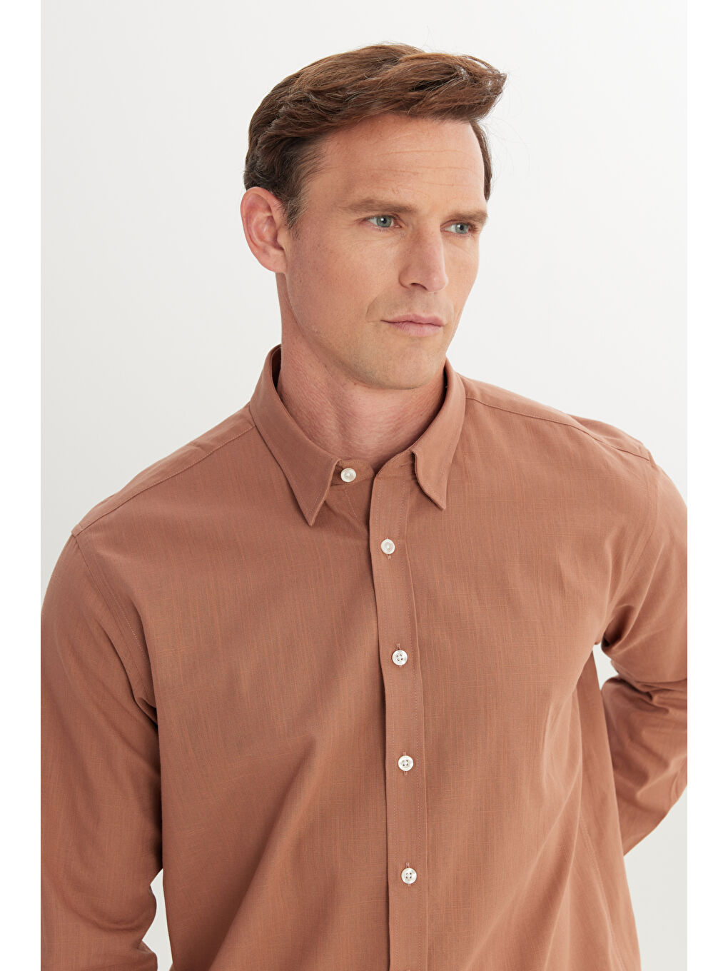 Erkek Kahverengi Comfort Fit Rahat Kesim Gizli Düğme Yaka %100 Pamuk Flamlı Gömlek-3