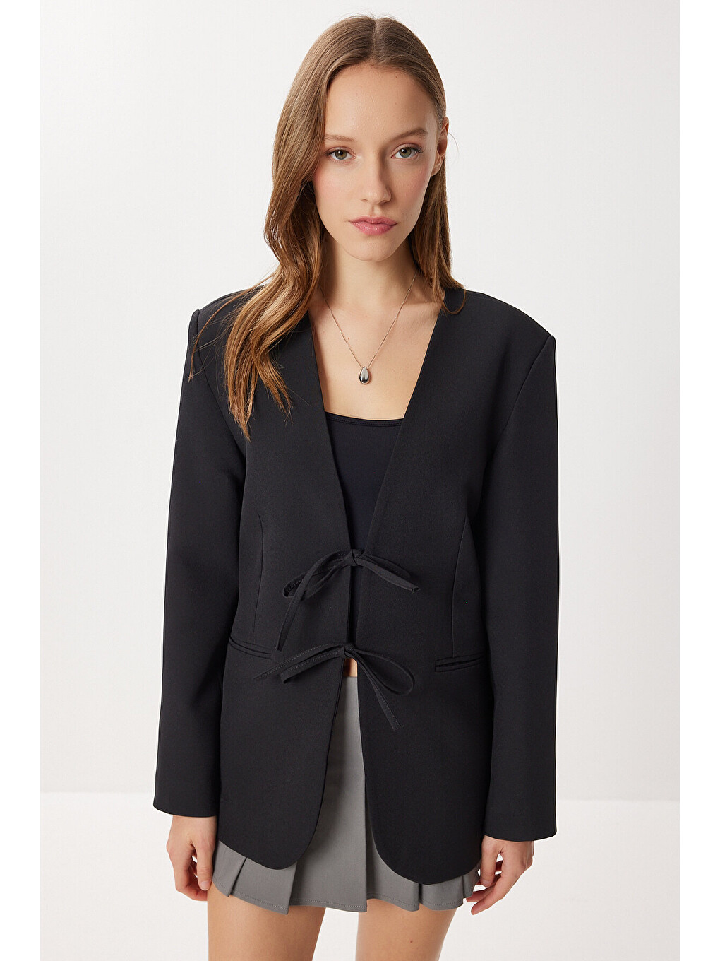 Siyah Fiyonk Detaylı Vatkalı Blazer Ceket SİYAH LXA0016-1