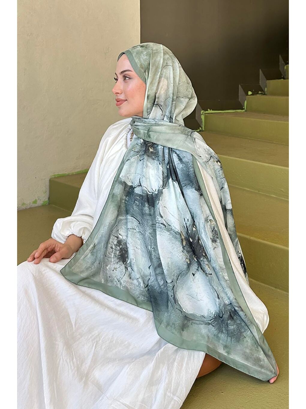 Yeşil Bohem Çiçek Desen Soft Şal Ada Çayı-3