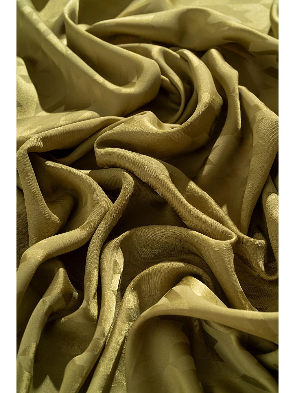 Yeşil Kadın Tesettür Jakarlı Kazayağı Eşarp 1-3