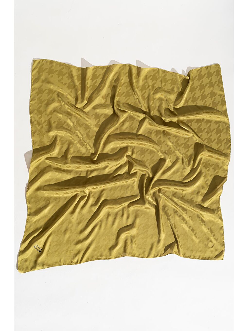 Yeşil Kadın Tesettür Jakarlı Kazayağı Eşarp 1-4