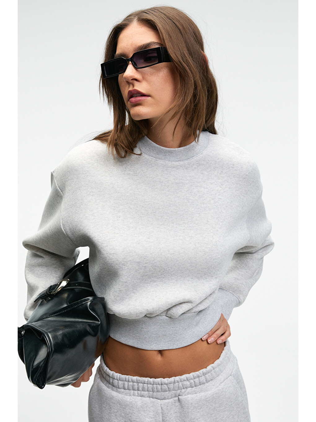 Karalıs Kadın Pamuklu Bisiklet Yaka Crop Gri Melanj Sweatshirt