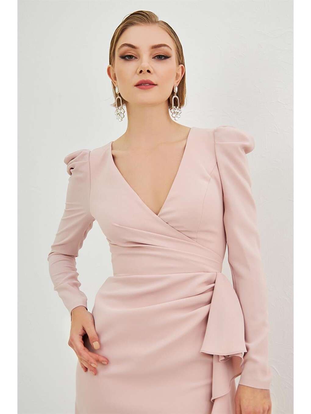 Pembe Pudra Krep Sırt Dekolteli Vatkalı Midi Abiye Elbise-1