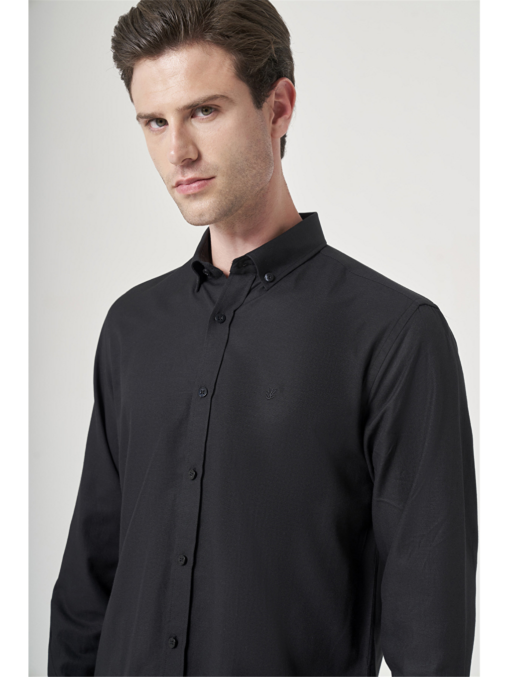 Siyah Düğmeli Yaka Oxford Slim Fit Pamuklu Gömlek 1004265124-3