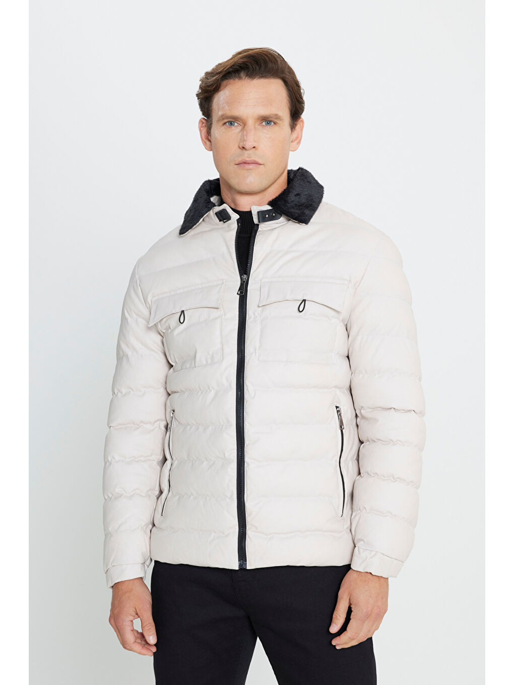 Bej Erkek Taş Standart Fit Normal Kesim Dik Yaka Kürk Detaylı Mont