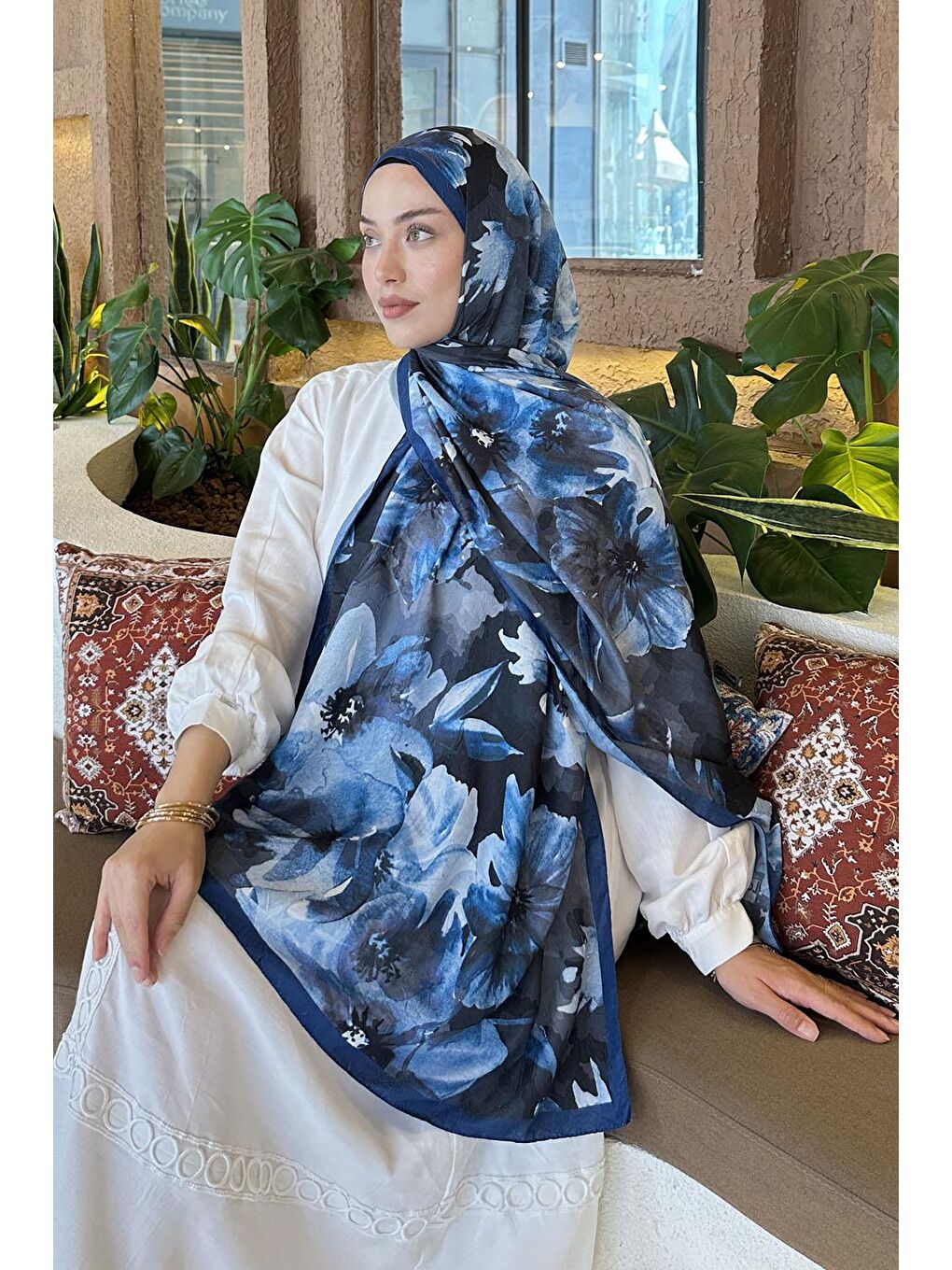 Çiçek Desen Bambu Şal Gece Mavisi-2