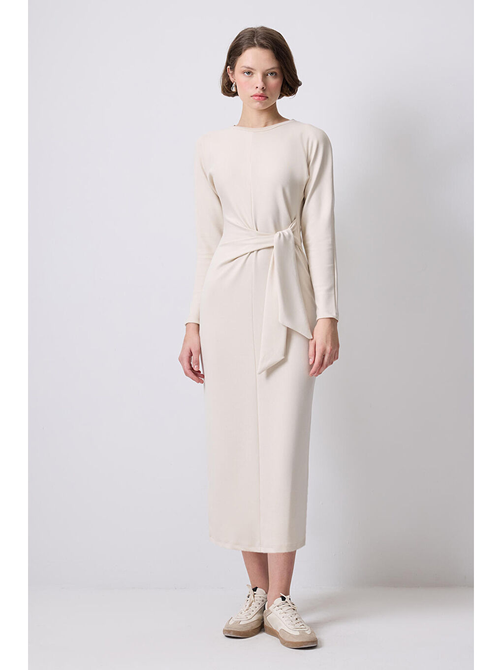 Ekru Önden Bağlamalı Elbise
